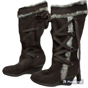 Boots Slightly Used Women's Size 8.5 Leather, Suede, Faux Fur, Cozy Winter Style